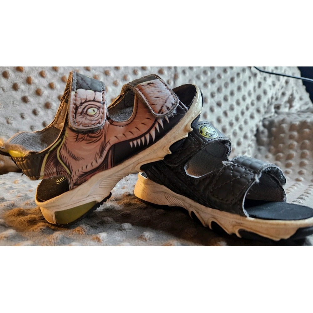 Jurassic Park World Toddler Sport Sandals Dinosaur Graphics Size 6
